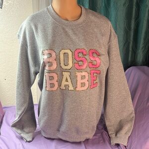 Gray 'Boss Babe' Sweatshirt